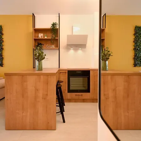 Colorful Fusion - Modern Apt At Romexpo-2